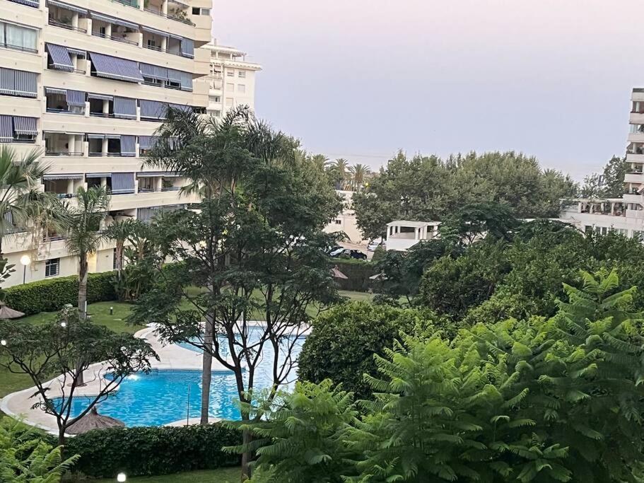 Marbella Piso En Casco Junto A Playa Piscina In Summer Season Exteriér fotografie